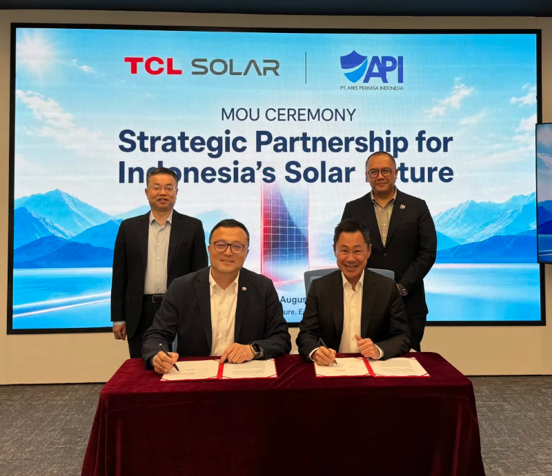 TCL Solar签约印尼合作伙伴，实地考察内蒙全产业链工厂