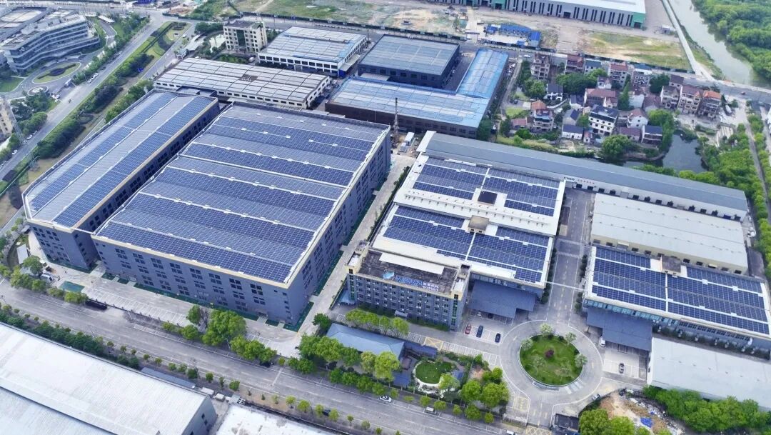从环保餐具到自产绿电，昱能科技携手众鑫股份打造4.6MW微逆光伏电站