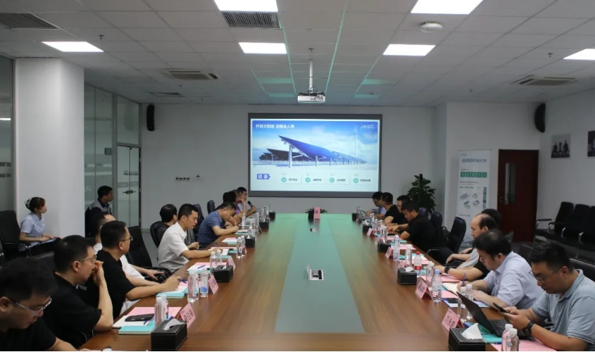 晶澳智慧能源亮相中国外贸货主沙龙首次考察活动，共拓零碳园区与物流港口合作新路径