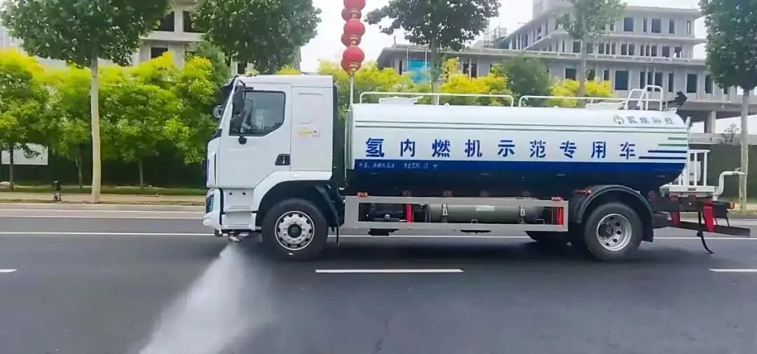 我国首台氢内燃机整车投入实际场景运营