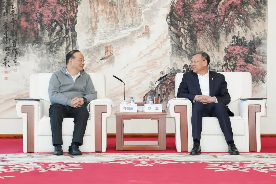 中国能建党委副书记、总经理倪真与宁德时代董事长、总经理曾毓群会谈
