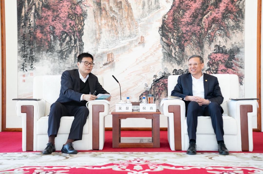 中国能建党委书记、董事长倪真与上海电气党委书记、董事长吴磊会谈
