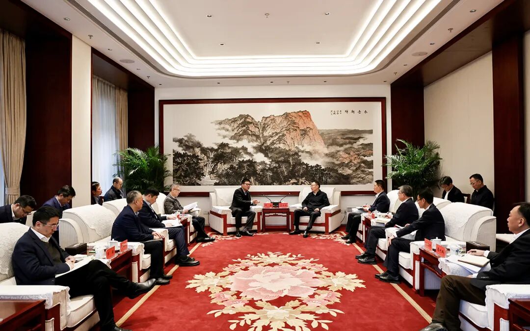 上海电气与中国融通集团共探协同发展新路径