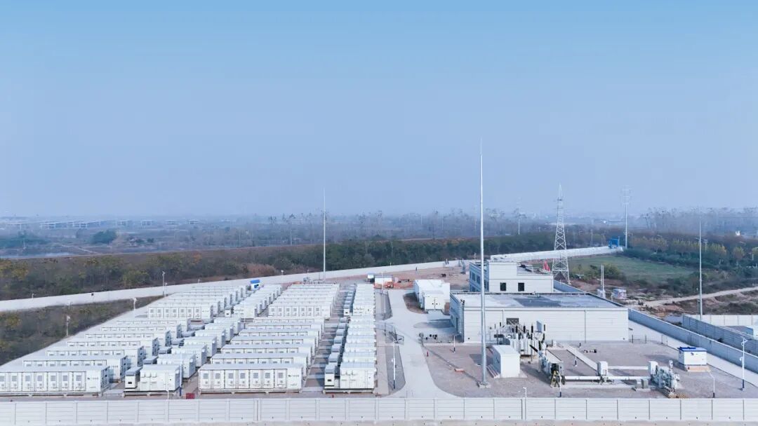 100MW/200MWh！我国在建最大装机容量钠离子电池储能电站通过竣工验收