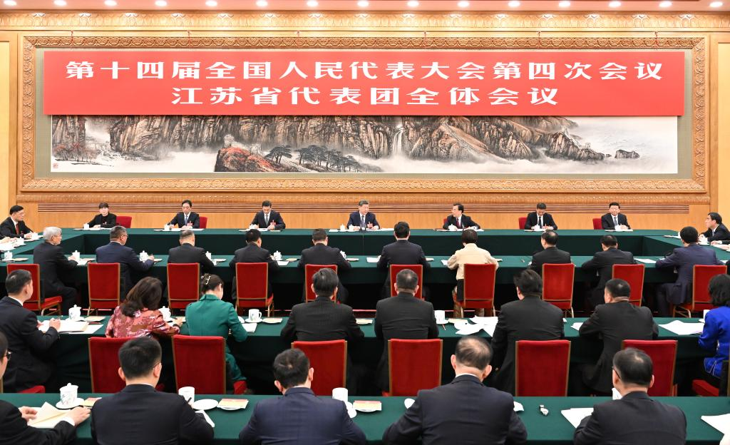高纪凡现场聆听总书记在江苏代表团的讲话：高屋建瓴、温暖人心、催人奋进