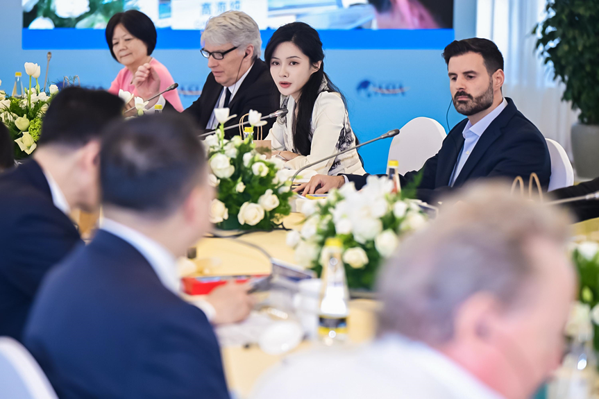 天合光能连续十三年受邀出席博鳌亚洲论坛，高海纯倡导AI时代深化中澳能源合作，重构能源价值