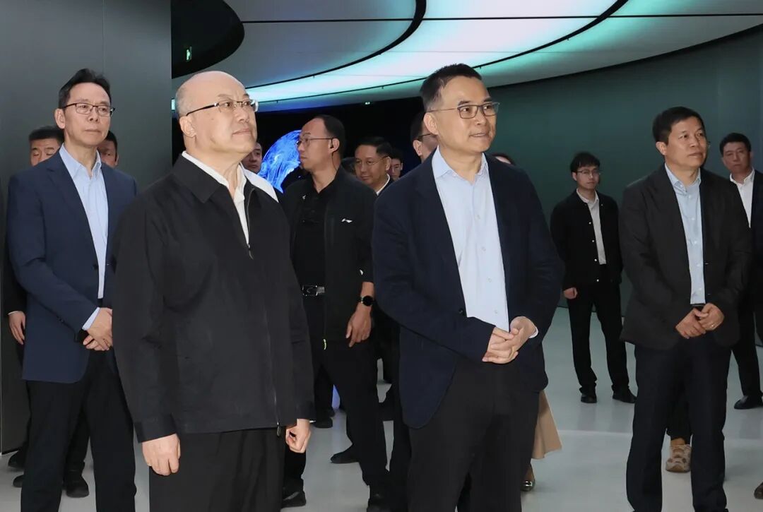 河北省省长王正谱考察远景，深化绿色转型合作