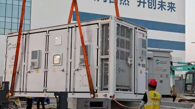 远航锦锂5MW/10MWh储能系统设备落地海南东方市