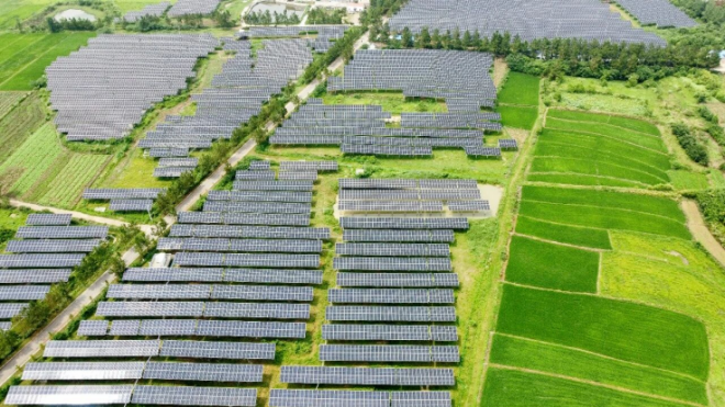 湖北麻城能源集团300MW分布式+扶贫光伏项目并网