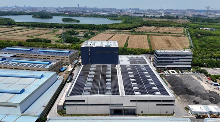 破解粉尘与遮挡难题,昱能微逆助力打造南通建材制造业光伏新标杆