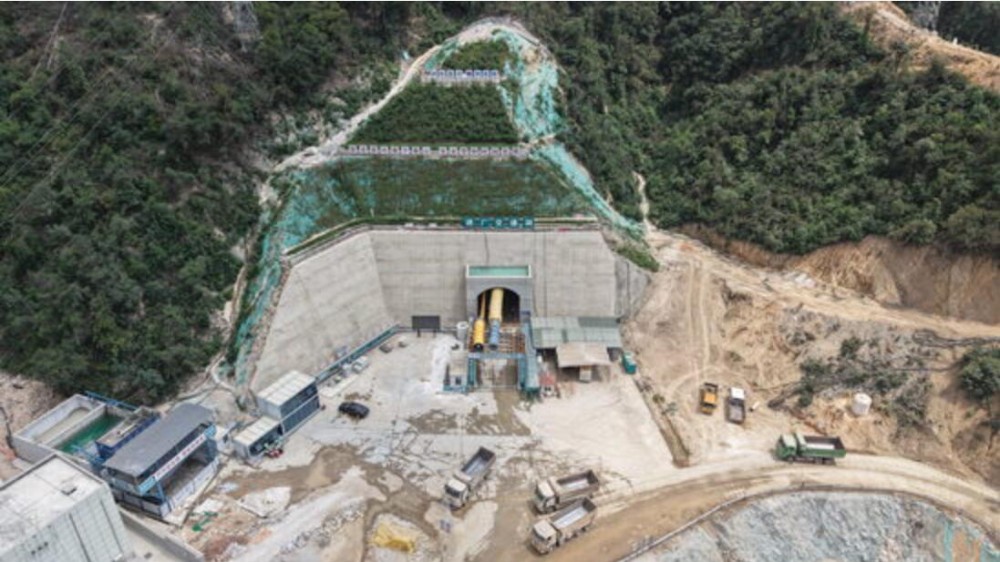 江西赣县抽水蓄能电站下水库6号施工支洞贯通