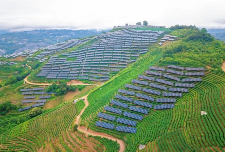 墨江龙坝205MW光伏项目全容量并网投运 绿色动能赋能“双碳”目标