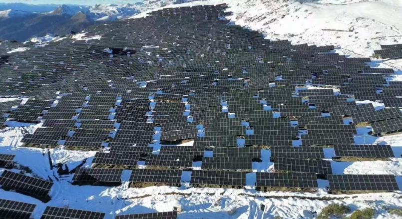 333MW!云南单体规模最大高原高海拔山地光伏项目投产
